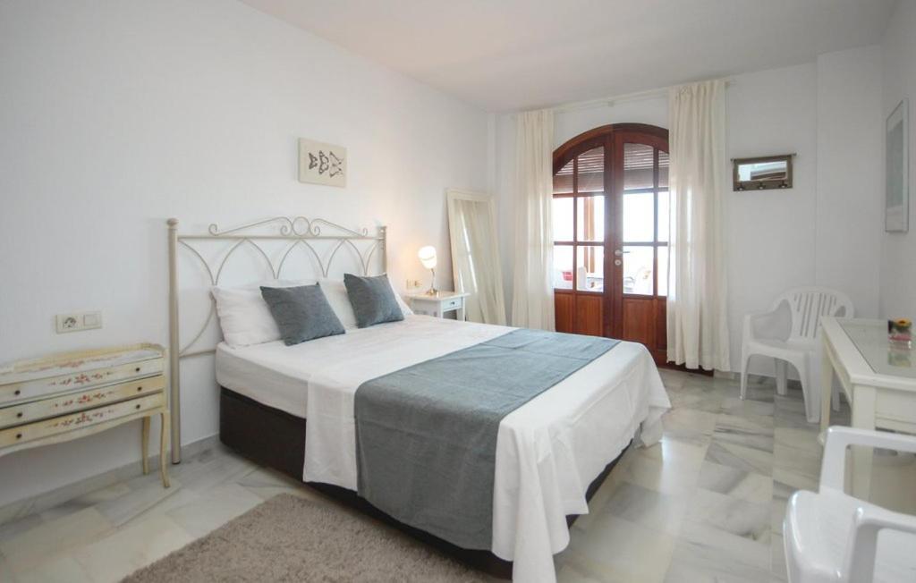 Penthouse On The Beachfront Estepona Exterior photo