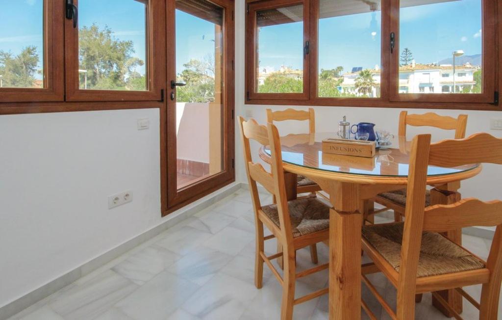 Penthouse On The Beachfront Estepona Exterior photo