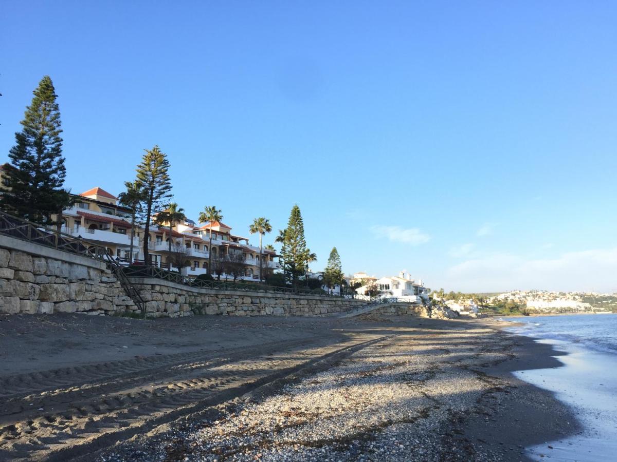 Penthouse On The Beachfront Estepona Exterior photo
